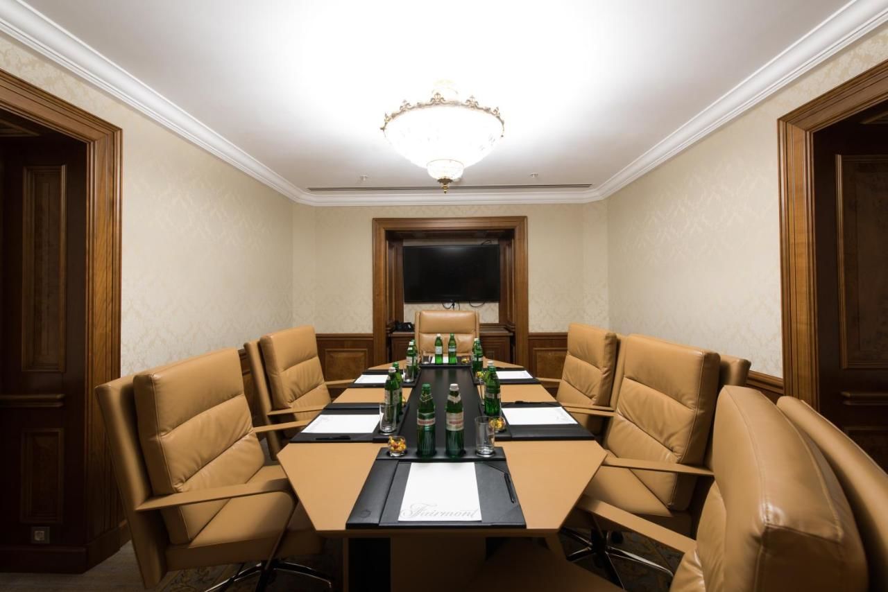 Отель Fairmont Grand Hotel Kyiv Киев-42